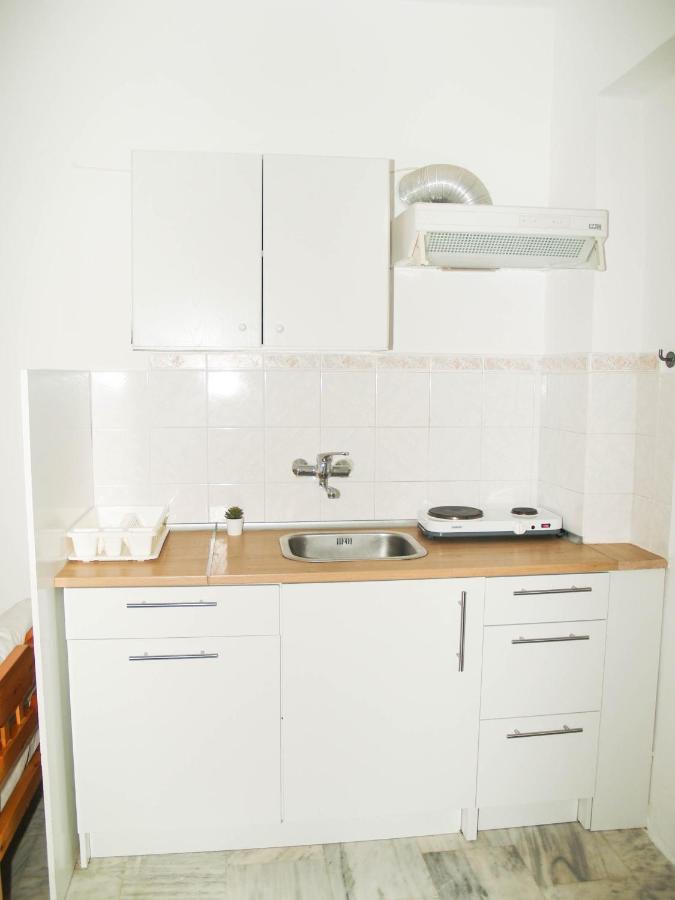 Lazaris Apartments In אגיוס יואניס מראה חיצוני תמונה
